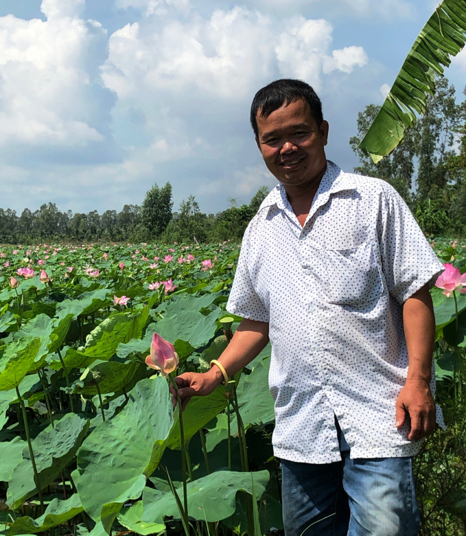 1-anh-bo-sen-1045_20210821_283.jpg Anh Lê Văn Bo khởi nghiệp với sen.