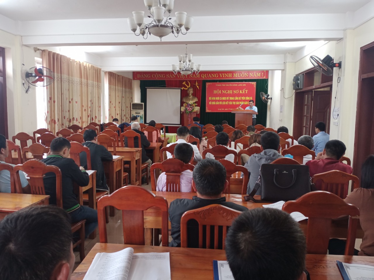 Nuôi cá nheo Mỹ trên sông, hồ chứa nước ngọt ở Lạng Sơn, cứ 1 lồng bắt lên hơn 1,4 tấn - Ảnh 1.