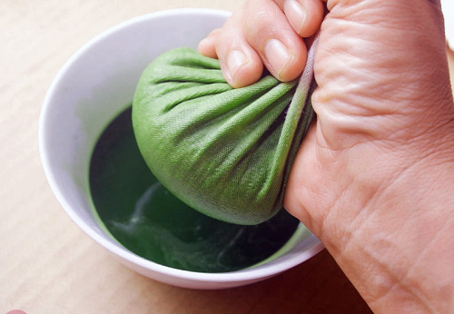 Chuyện đùa hóa thật: Những loại lá rụng đầy đường vốn chỉ để bỏ đi, nay thành "đặc sản" rất đắt hàng - Ảnh 8.