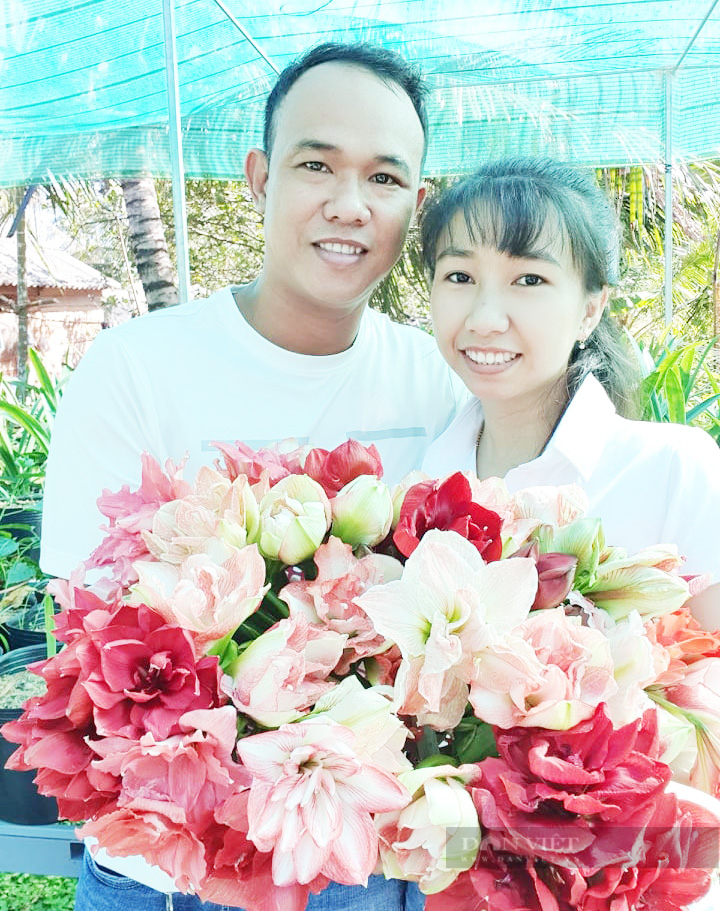 Một nông dân Bến Tre sở hữu hơn 200 loại lan huệ cánh kép - Ảnh 1.